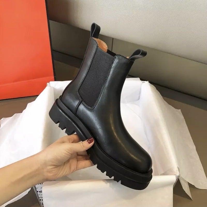 Damen Klassische Stiefel mit mittlerer Höhe und robuster Sohle