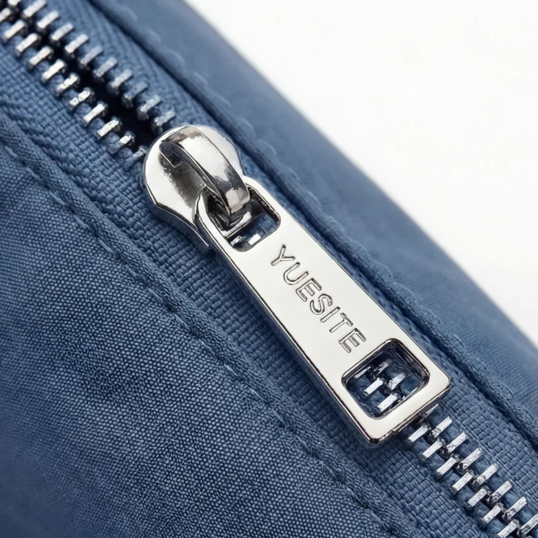 Damen Umhängetasche | Gestepptes, wasserdichtes Nylon mit Reißverschlusstaschen